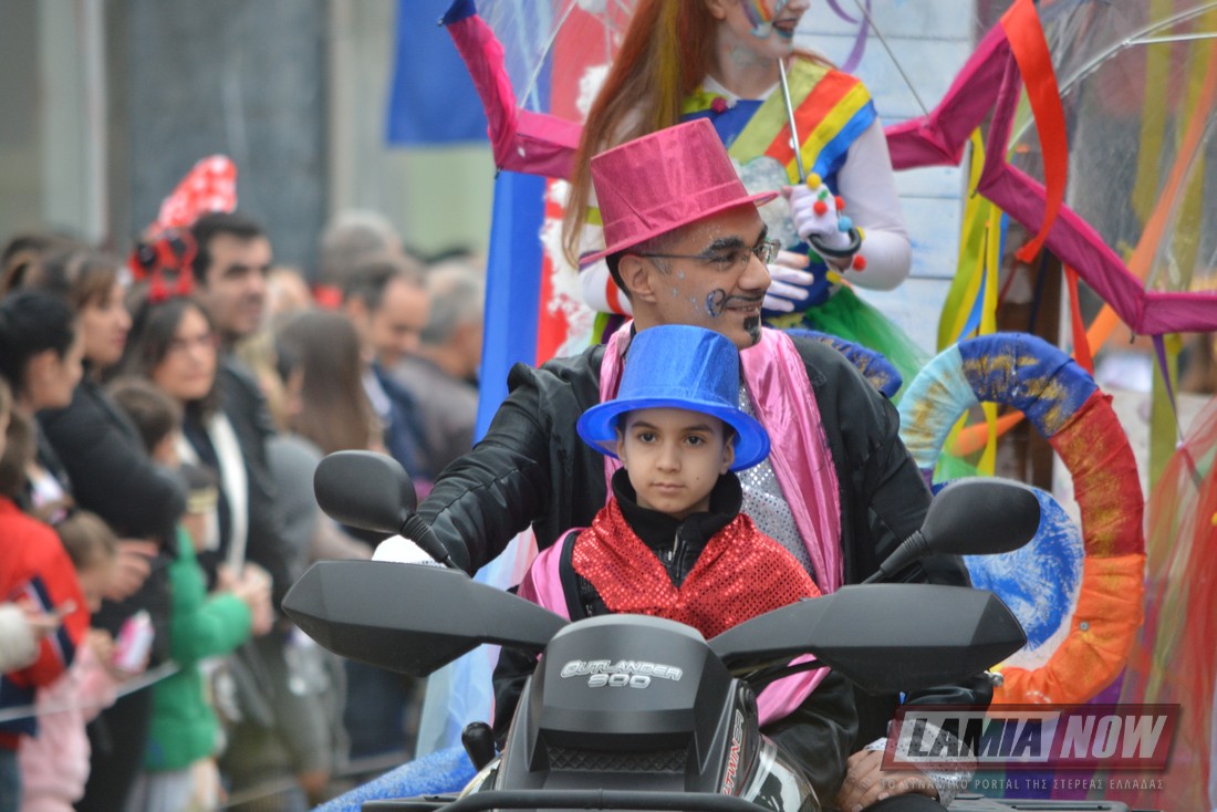 , ΠΑΝΙΚΟΣ! Ξεπέρασε κάθε προηγούμενο το 60ο Καρναβάλι Μακρακώμης: Δείτε εκατοντάδες φωτογραφίες!