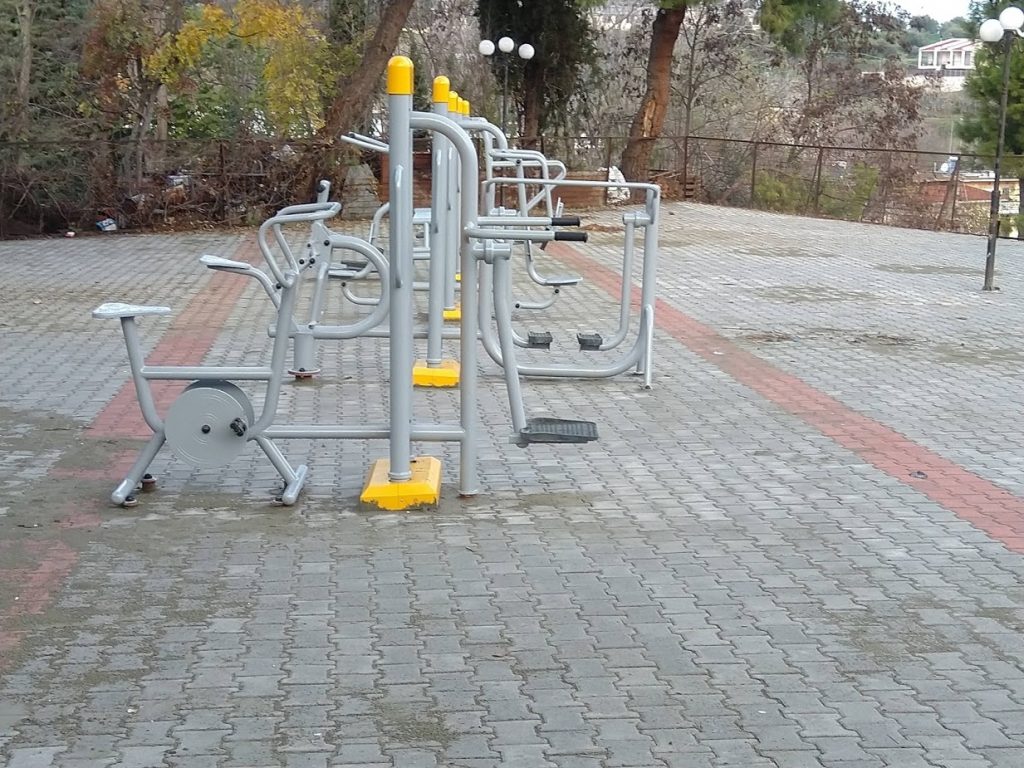 ΠΡΙΝ ΚΑΙ ΜΕΤΑ ΥΠΑΙΘΡΙΟ ΓΥΜΝΑΣΤΗΡΙΟ ΒΑΓΙΩΝ melanikaixarti 1