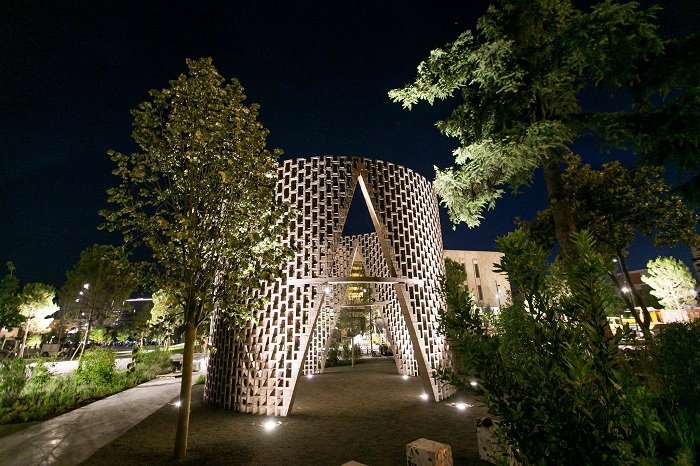 Η μετάλλαξη της πλατείας “Σκεντέρμπεης” στα Τίρανα Φώτο 5
