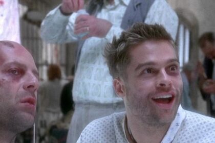 2020 01 30 19 24 52 12 monkeys 2 900x676 2