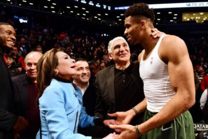 AGGELOPOYLOY ANTETOKOYNMPO1 768x504 1