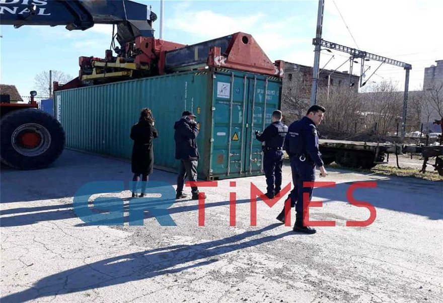 κοντεινερ θεσσαλονικη μεταναστες 5