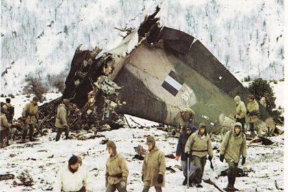 15812787389d5e520282cfe444c2e037 L