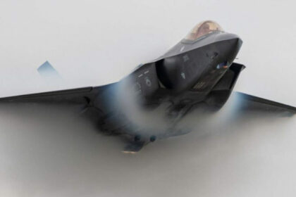 F 35 1140x570 2 1536x768 1