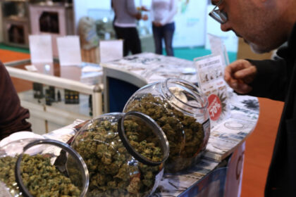 kannabi farmakeytiki 9 2 20