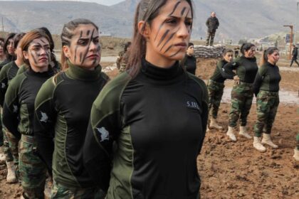 koritsia stratos arthrou