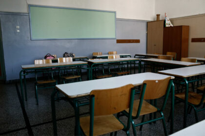 sxoleio taxi 1536x1054 1