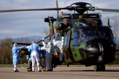 CORONAVIRUS FRANCE AIRBRIDGES 2048x1349 1