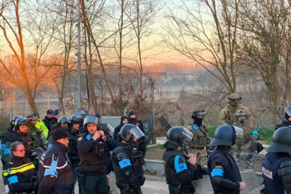 FRONTEX evros vohthia metanastes 3