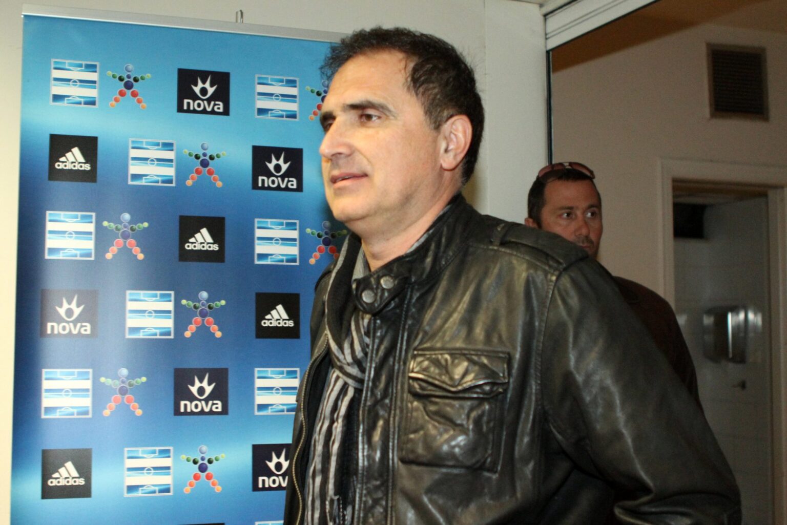 MPOROVILOS1 8 scaled