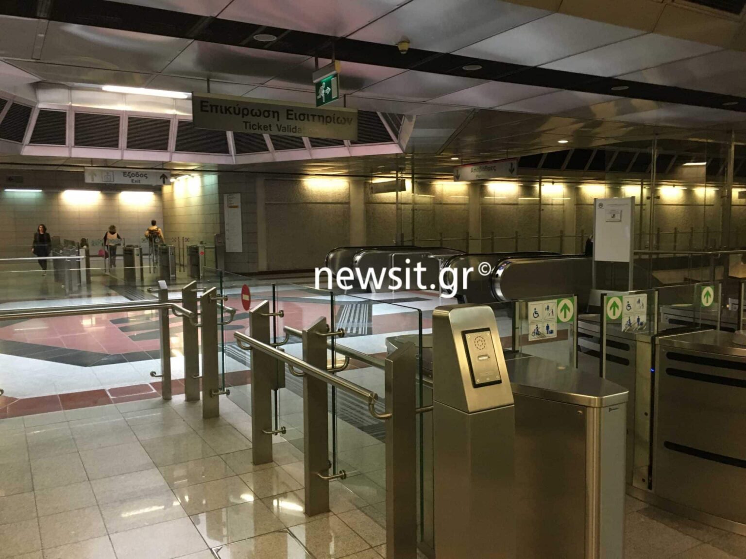 ahina30 scaled 1 scaled