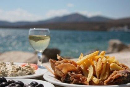 anoigma kathara deytera krasia 575x383 1