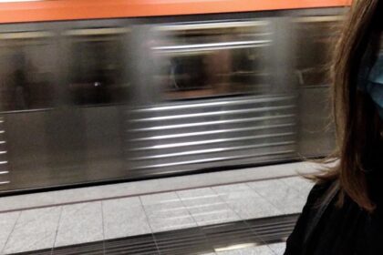 koronoios maska metro 1090