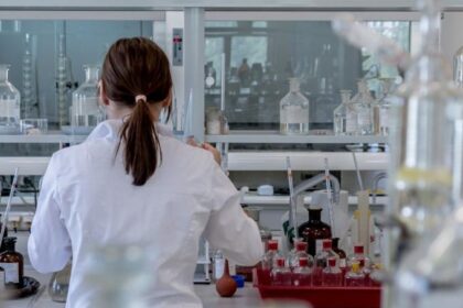 laboratory 2815641 1920 0 0