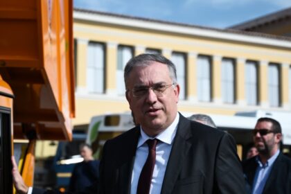 theodorikakos ypourgos esoterikon