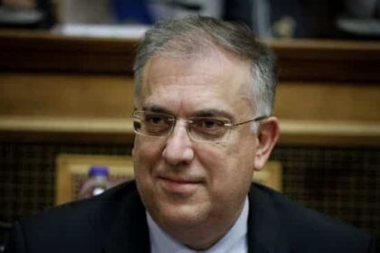 theodorikakos sti vouli