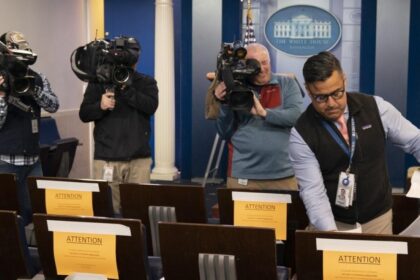 white house aithousa tipou ape