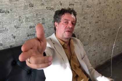 Η μπαλάντα της τρύπιας καρδιάς 2