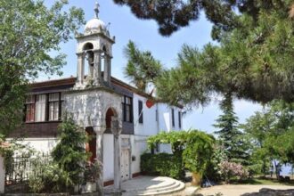 monastiri