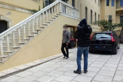 paidofilos aselgeia dikastiria 2 696x464 1