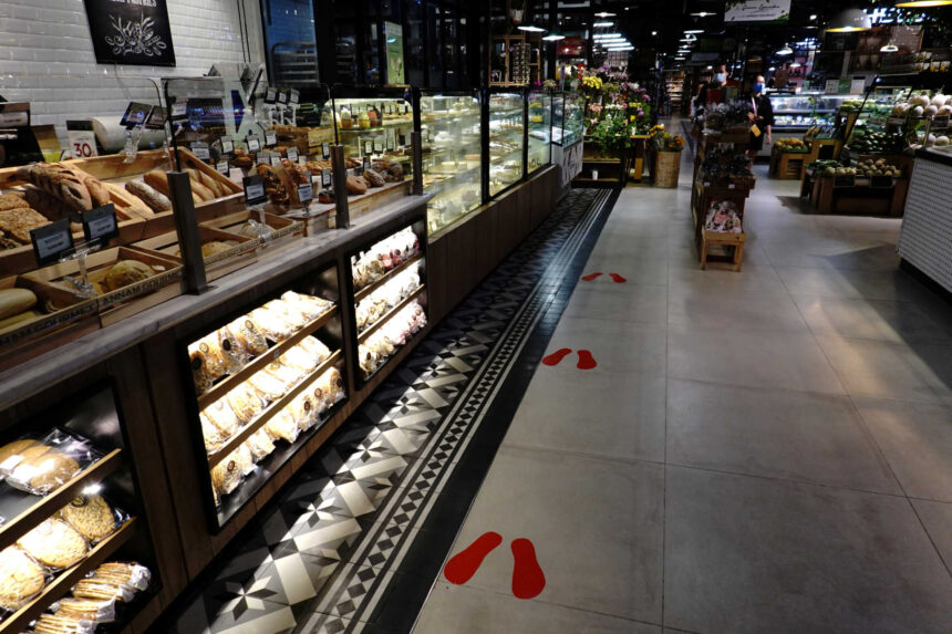 super market 2048x1365 1