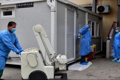 w09 82834NOSOKOMEIAKOIOUT