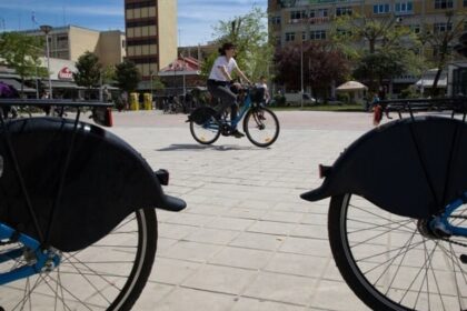 w12 100733podhlataKarditsa1