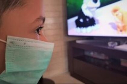 w23 102259s2391155paidiacoronavirous