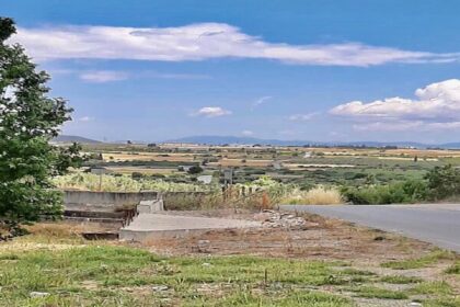 gefira thesi vrisi tanagra