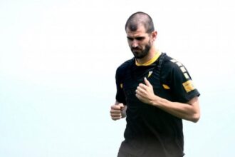 oliveira aek