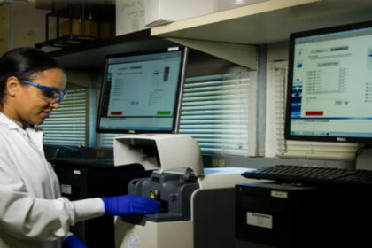 upologistes koronaios