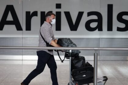 arrivals london