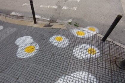 avga graffiti 575x466 1