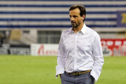 ΑΚΗΣ ΜΑΝΤΖΙΟΣ