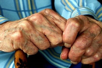 ΗΛΙΚΙΩΜΕΝΟΣ