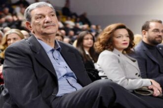 κωσταςπετροπουλος