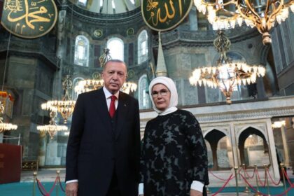 ERDOGAN GUNAIKA ERDOGAN KOSTADINOUPOLI AGIA SOFIA ARTHROU copy 1200x675