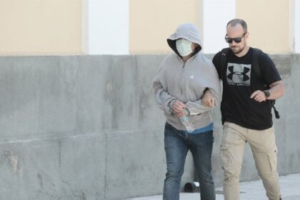 apoplanhsh anhlikou pederasths daskalos hlioupolh sulhpsh dikastiria euelpidwn 14axronh arth