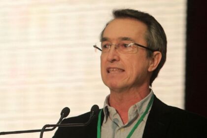 988aaa84 oikonomiko forum delphi tountas