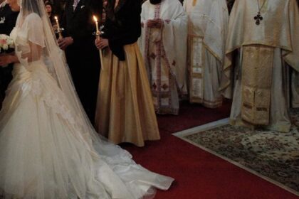 gamos ekklisia arthro