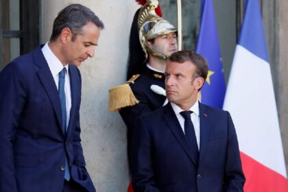 mitsotakis makron arthrou