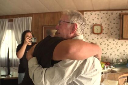 derlin newey pizza delivery propina 12.000 dolares 1