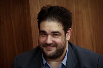livanios main