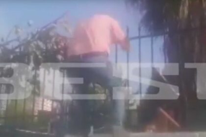 sxoleio xylo 2048x1154 1