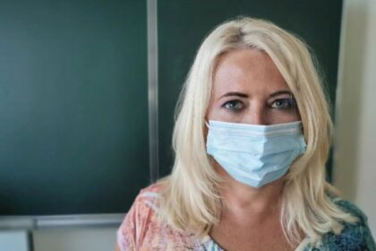 teacher 5560962 1280