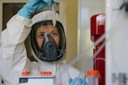 w10 65808w09132833coronavirus1010