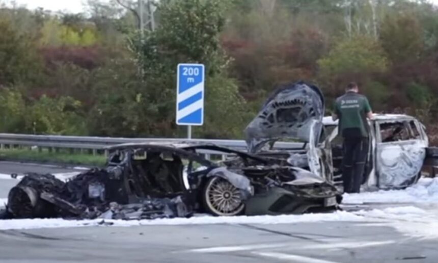 201021120617 Lamborghini Aventador Skoda crash