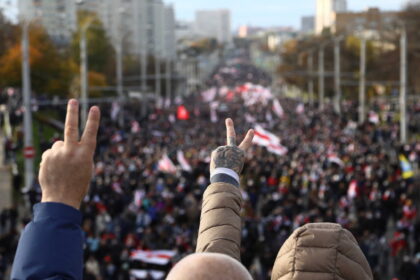 2020 10 18T151340Z 122675870 RC23LJ9AMUDK RTRMADP 3 BELARUS ELECTION PROTESTS 2048x1429 1