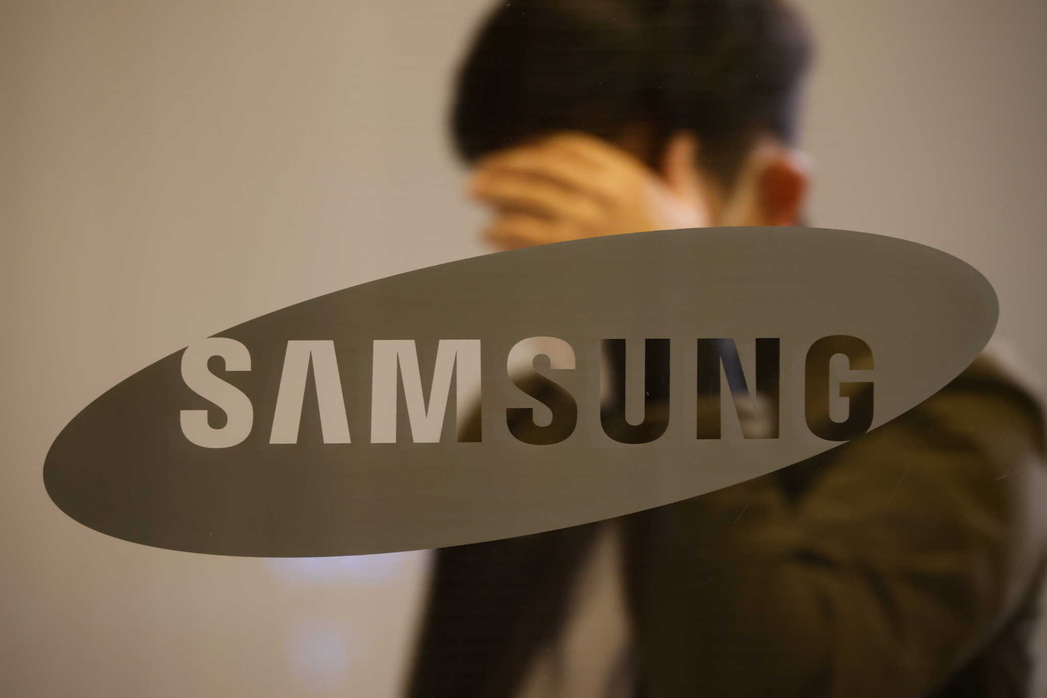 Samsung 2048x1366 1
