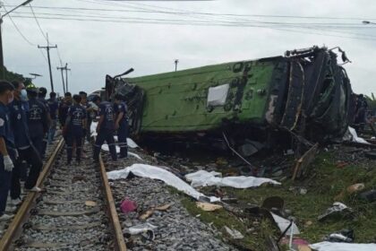 fd738cd2c081cfbfce953f5e0040e12b 746404